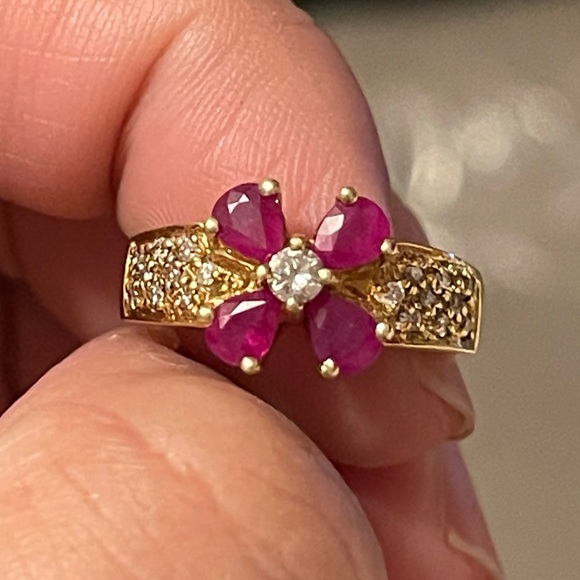 ❤️SOLD❤️Preloved K18YG Diamond Ruby Ring - D0.23ct/R1.50ct Size 5.75US/51EU/11JP - Picture 1 of 11